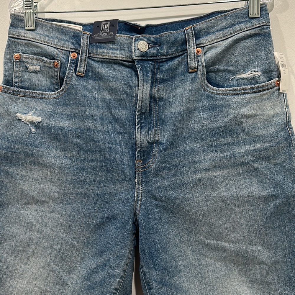 Gap Bermuda Short  High Rise Low Stretch Size 31 Tall - Picture 3 of 12